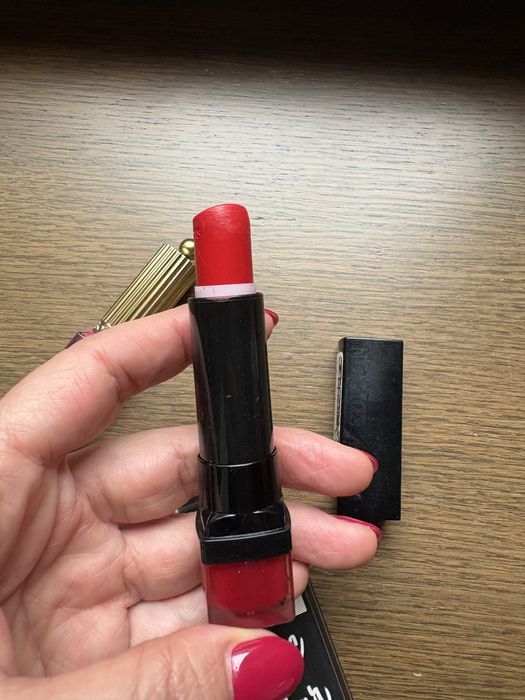 Течни червила, моливи, очна линия Nyx, Armani, Bourjois, Maybelline