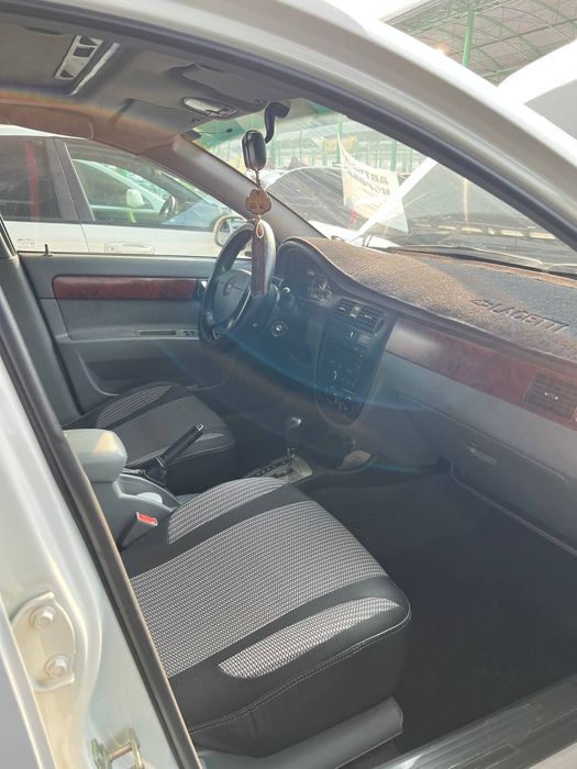 Лассети 2013йил 1.6 матор Срочно сотилади