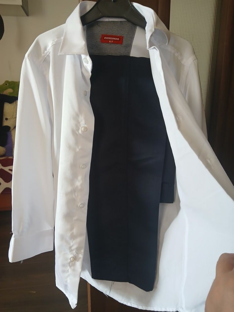 Bacau Costum baieti pentru vârstă 7-8 ani