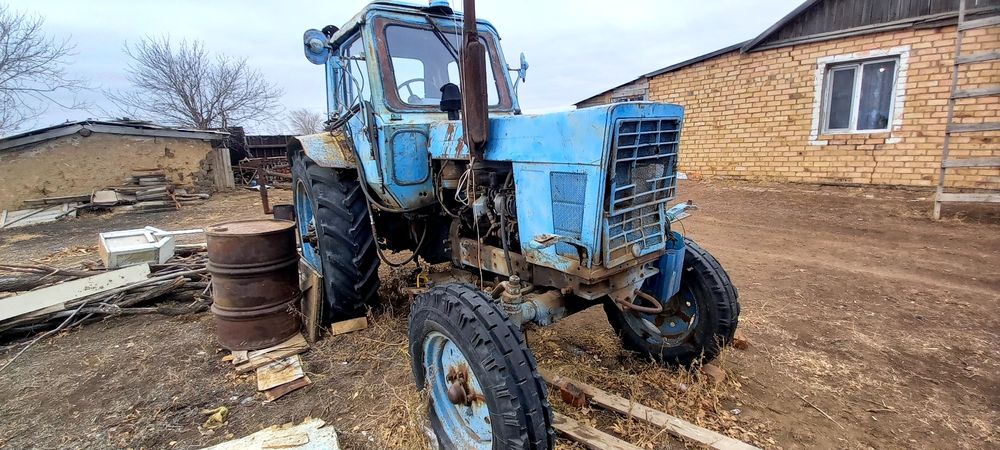 Зил және трактор мтз 80 сатылады