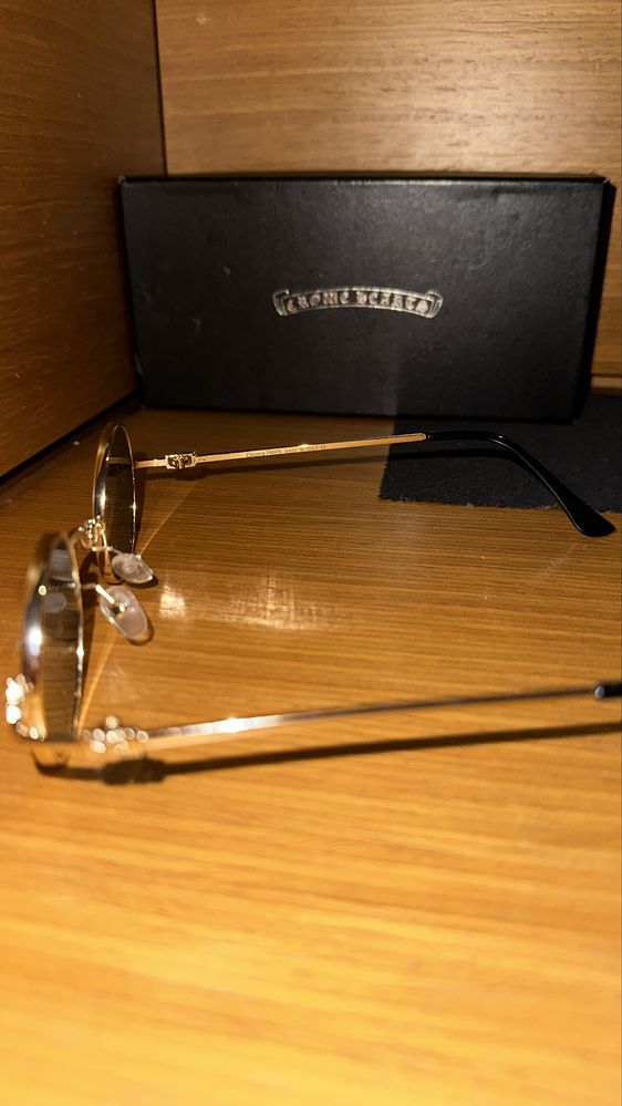 Продава се оригинални слънчеви очила Chrome Hearts “Moist”