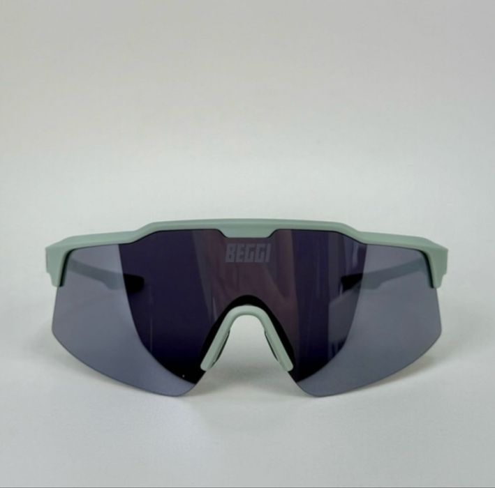 Спортивные очки Beggi мультколор