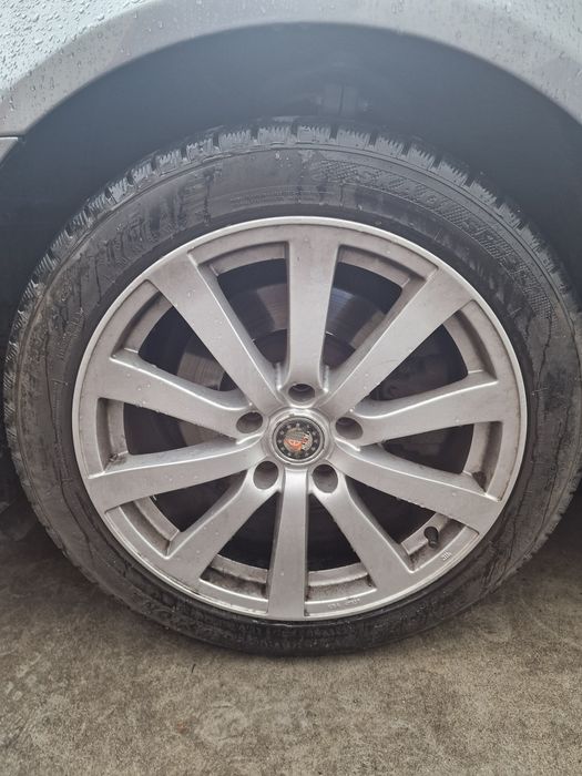 Jante bmw f10 r18 cu anvelope iarna pret 2000 lei fix