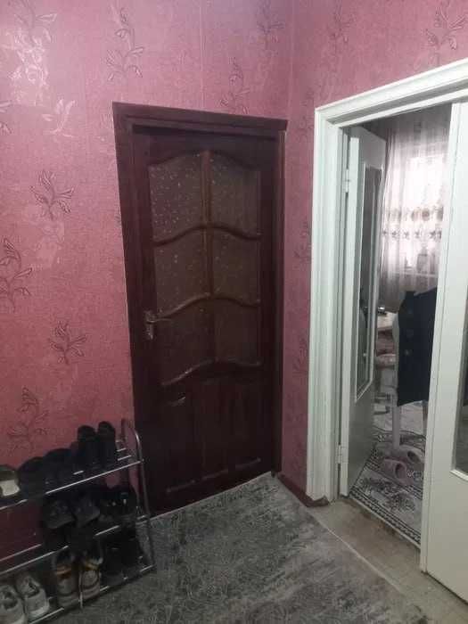 Срочно продается квартира 2/1/4 в Сергели Янги хаёт 53 кв м 45000$