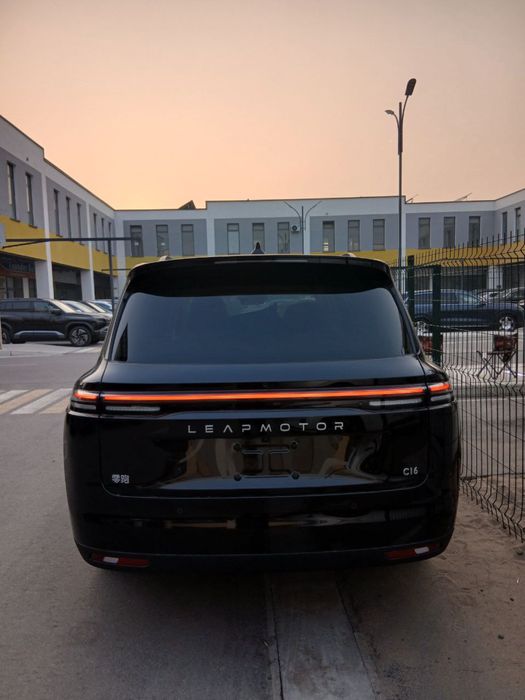 Leapmotor Cl6 Restyling 25/26 (Holodilnik, massaj)