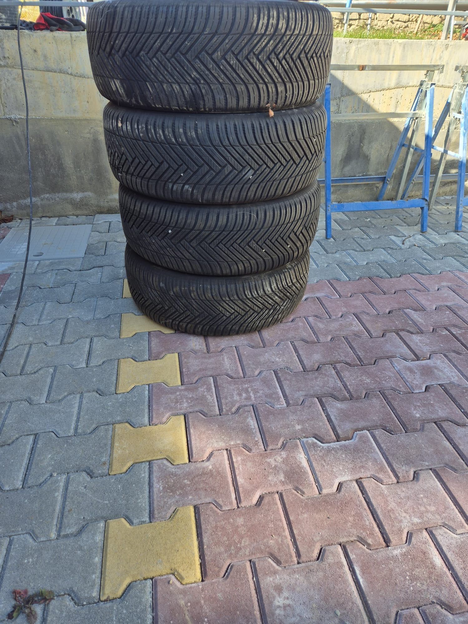 Зимни, летни, все сезонни гуми Hankook 255/60/18