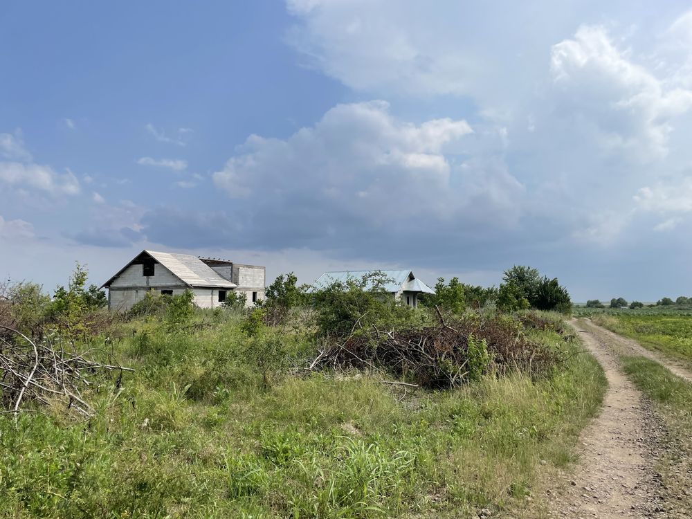 Vand teren in Vanatori-Galati 700m