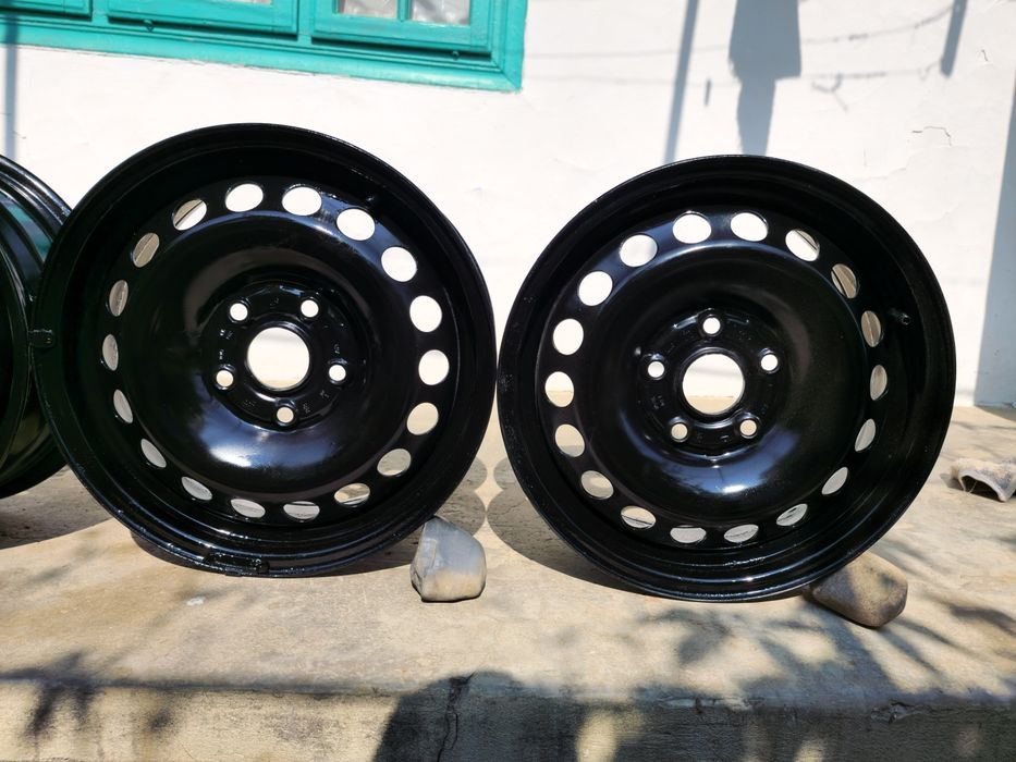 Vând jante tablă-oțel R15 provenite de pe mașina personală