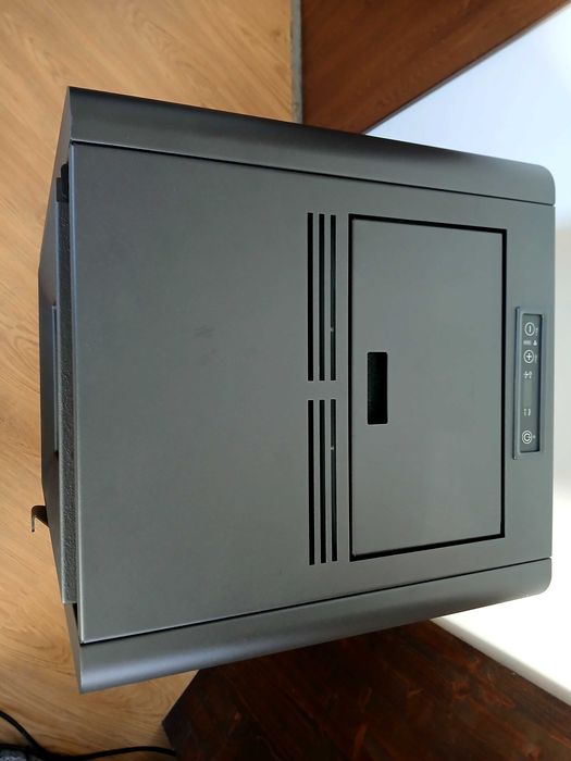 Камина на пелети / пелетна печка Artel Nina 6 kW + прахосмукачка пепел