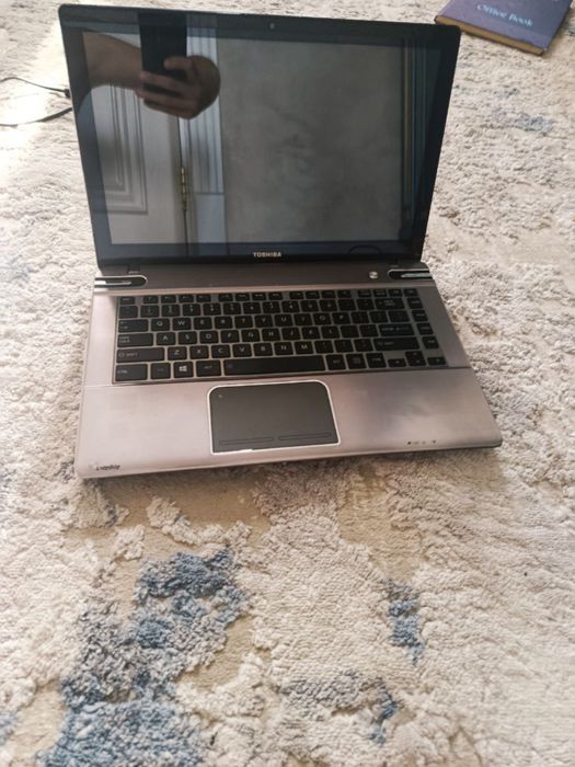 Ноутбук TOSHIBA рабочий