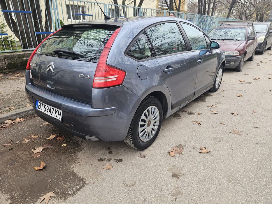 Продавам Citroen c4 1.6HDI