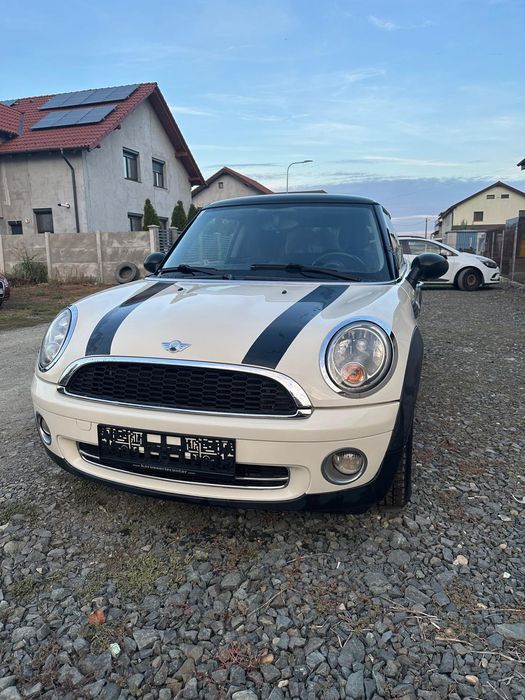 Vând Mini Cooper 1.6