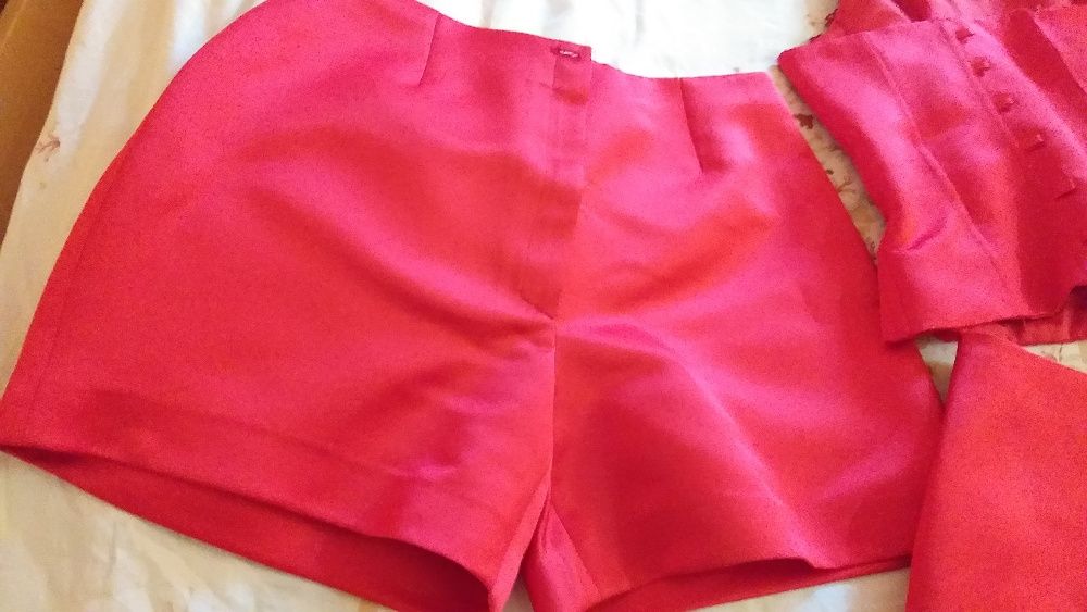 Vand compleu elegant de seara