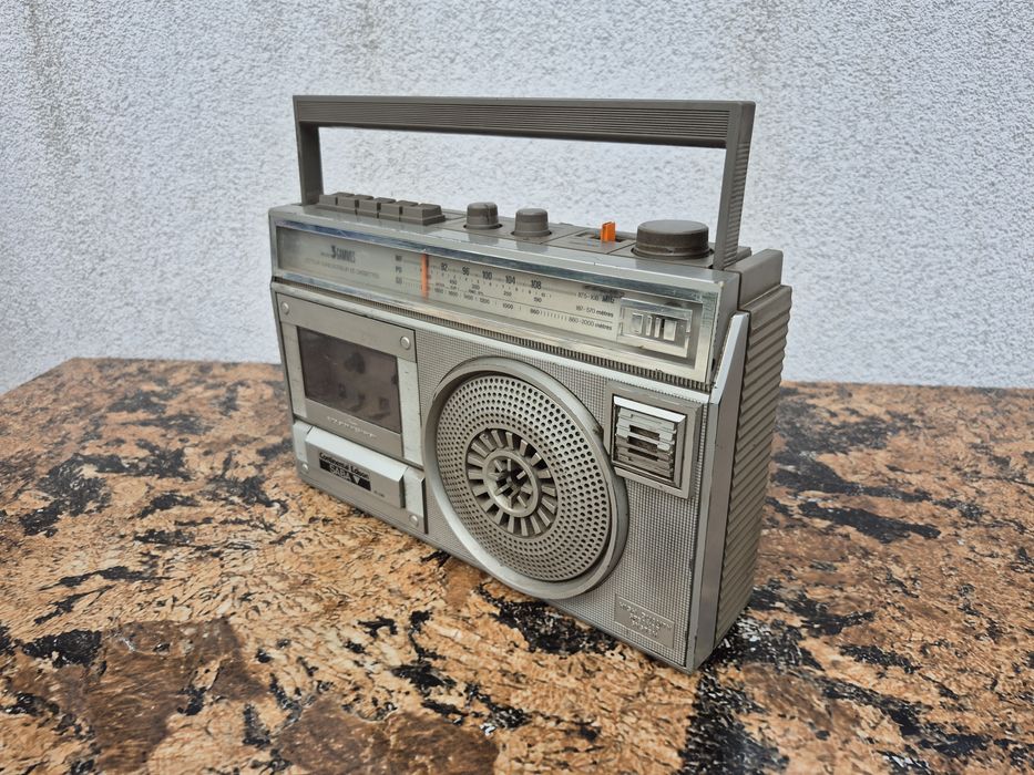 Radio Casetofon marca continental edison SABA model RC5389,functional