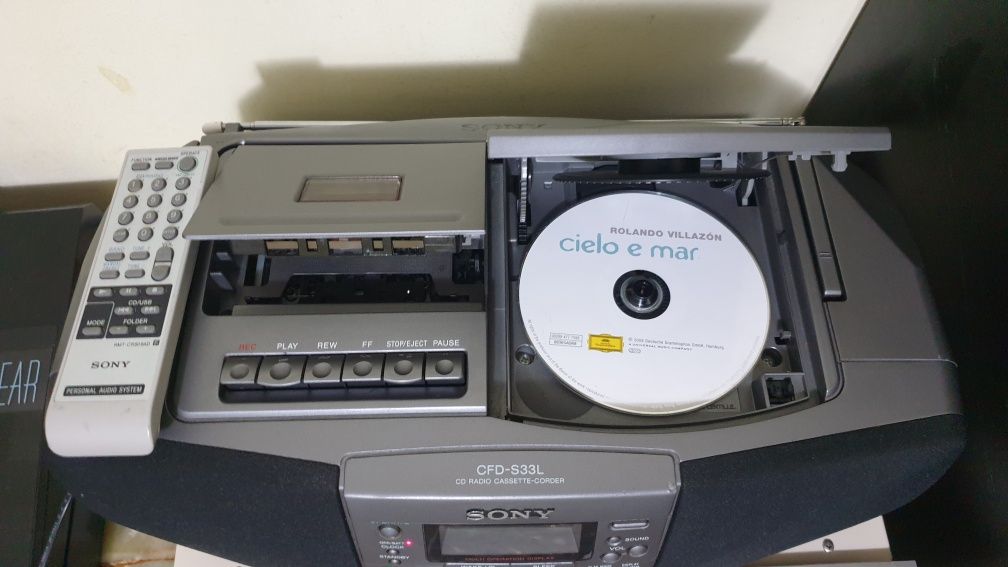 Sony radiocasetofon cu Cd si telecomanda