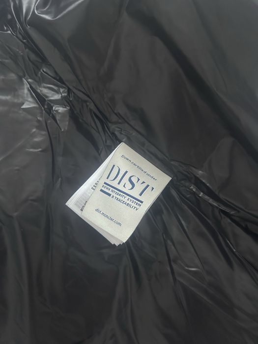 Geaca Moncler MONTCLA size 3(M) noua, made in Albania