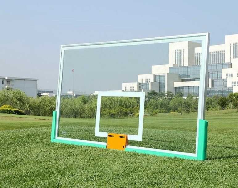 Щит баскетбольный из каленный стекло 1800мм х 1050мм без кольцо