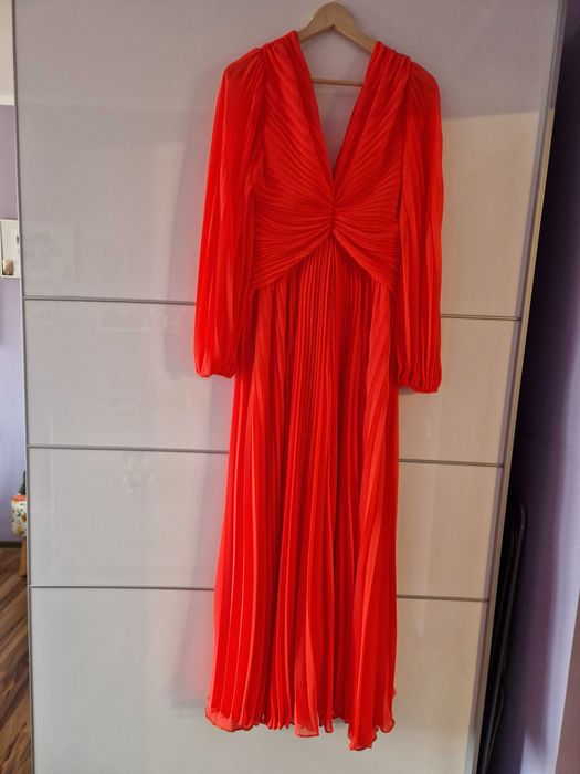 Vând rochie de seara lungă cu pliseuri,  superba