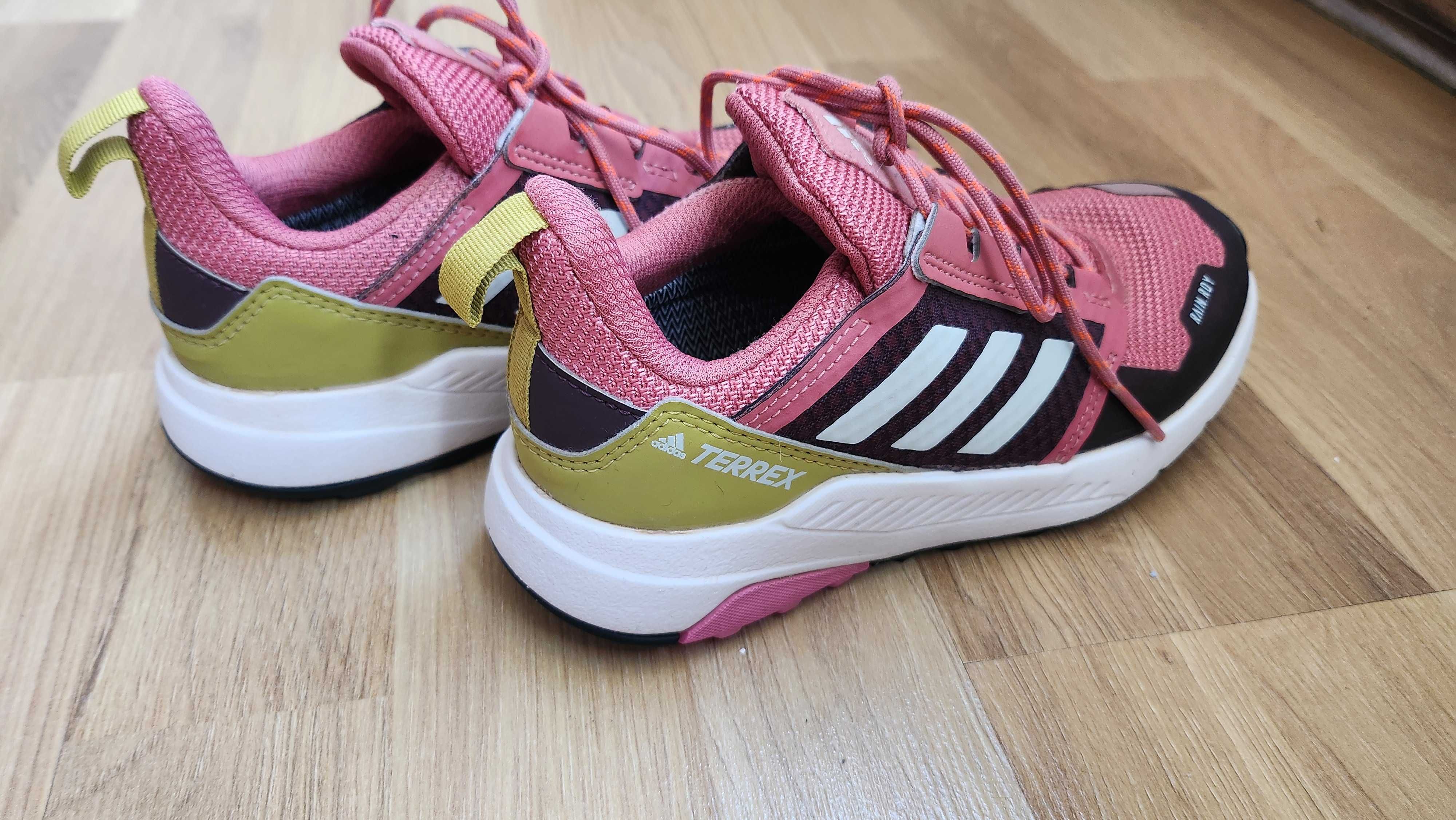 Adidas Terrex TRAILMAKER R.Rdy K, Розов. ПРОДАДЕНИ!
