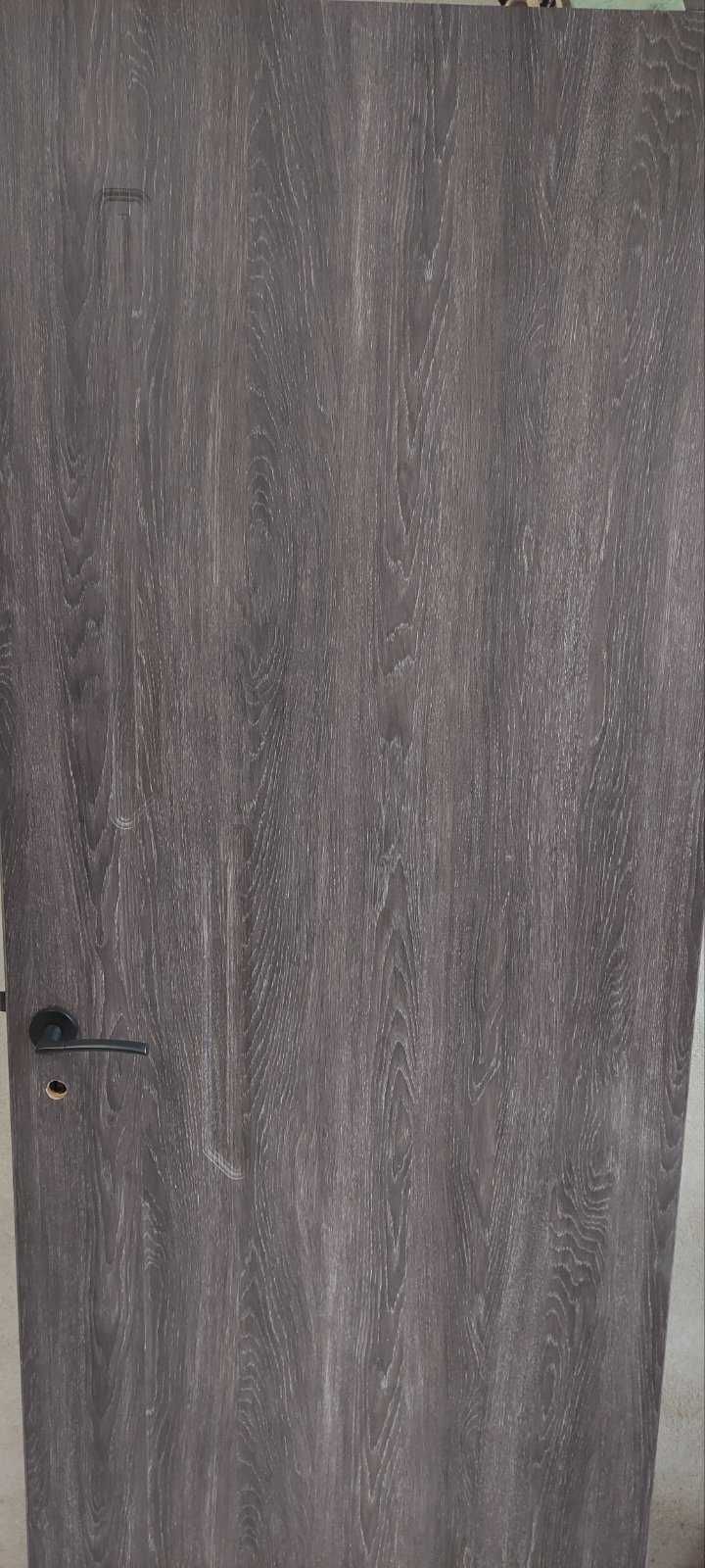 Интериорна врата