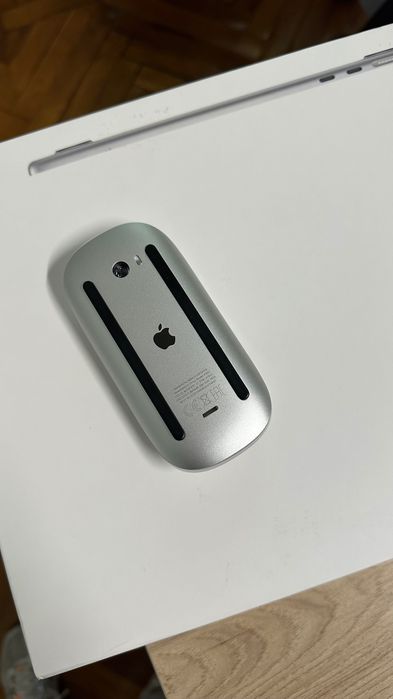 Macbook Air M2 512GB SSD б/у в идеальном состоянии
