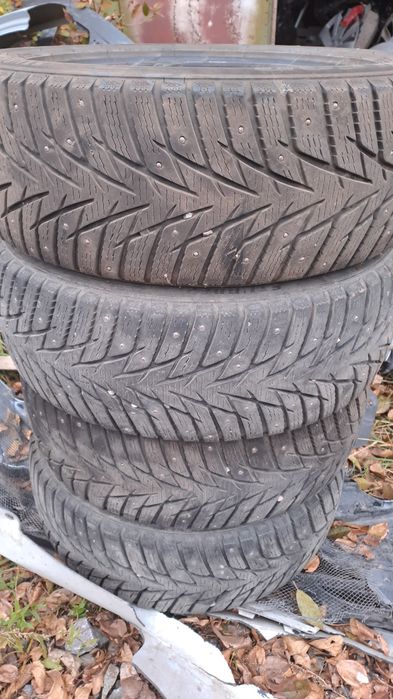 Продам зимнюю резину на 16