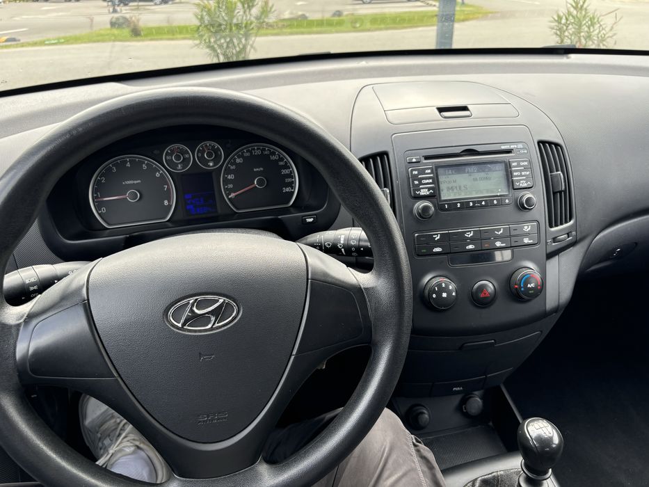 Hyundai i30 2009 1,4 Benzina
