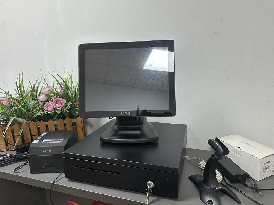 Моноблок в комплекте принтер чеков ящик денежный