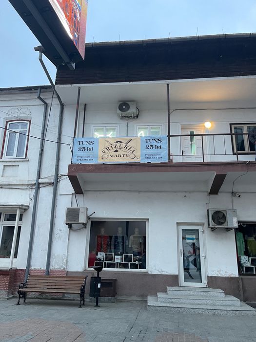 Frizerie complet utilitata de vanzare sau închiriere