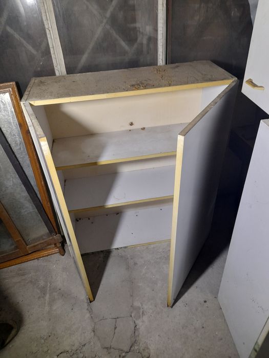 Кухненски шкафове,Ракла и бюро