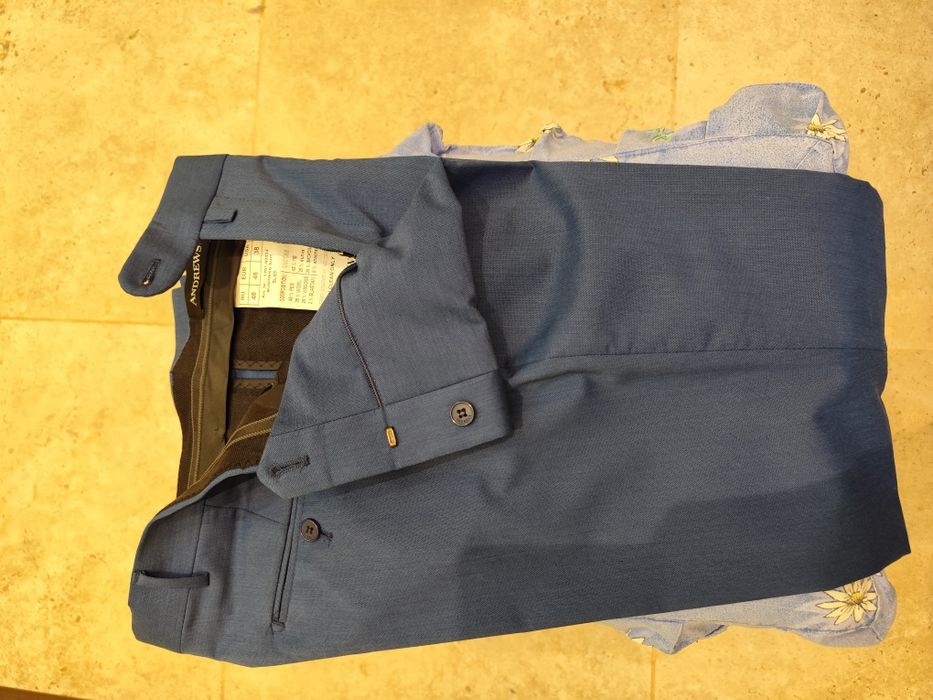 Костюм Андрюс син, размер 50, м - ка. Само 35 лева!