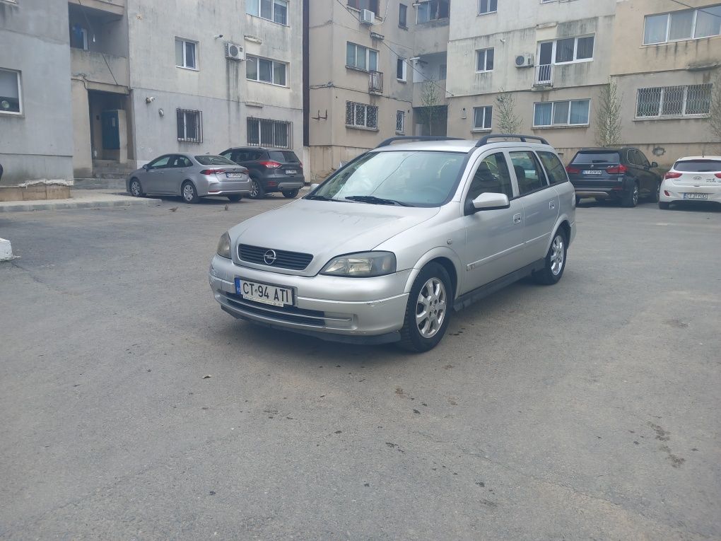 Vând Opel astra g