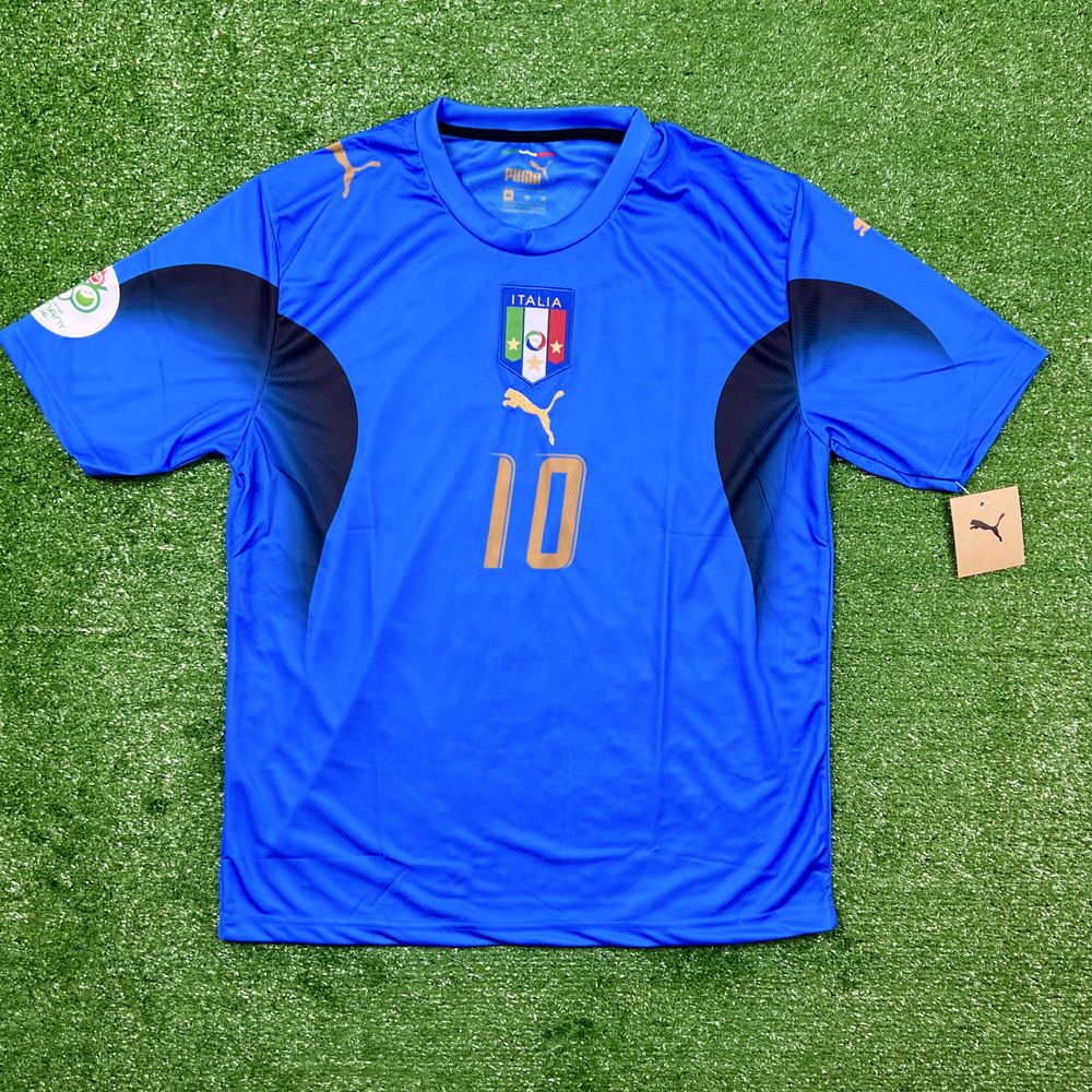 Ретро футболна тениска на Ф.Тоти/Световно 2006/Italy/Totti