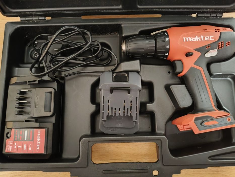 Боди и зарядно ново