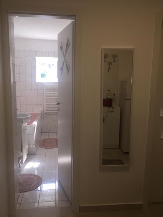 Inchiriez garsoniera in zona Mall Vitan