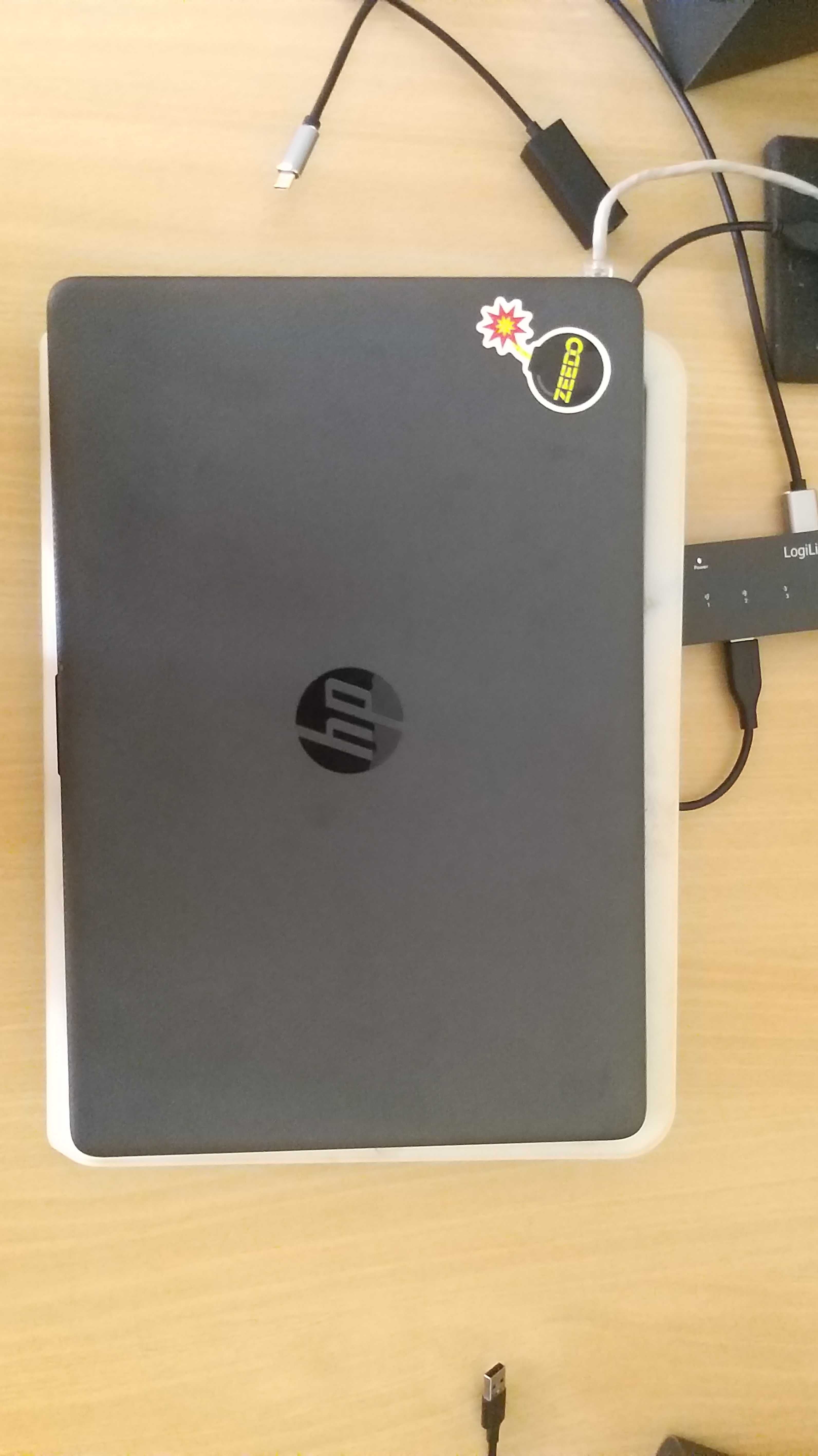 Laptop HP 255 G9 cu procesor AMD Ryzen™ 5