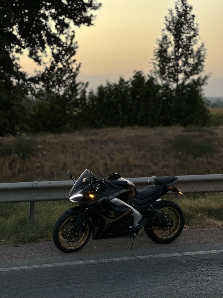 Мотоцикл Ducasu (ducati panigale) 300cc