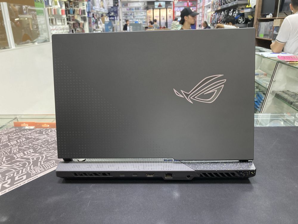G513R ROG STRIX ryzen 7-6800H RTX3060
