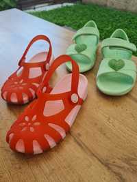 Кроксы- сандалии для девочки 28 и 30 размер
