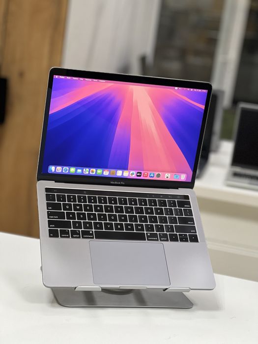 Apple Macbook Pro Touchbar | Core i5 | АКБ 100%