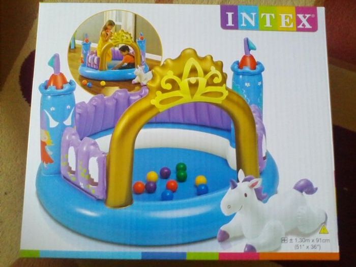 Castel magic centru joaca 10 bile inorog Intex, 130x91cm, nou, sigilat