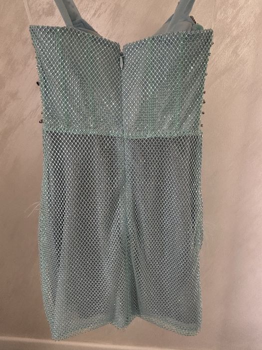 Rochiță albastra cu pietre si pene