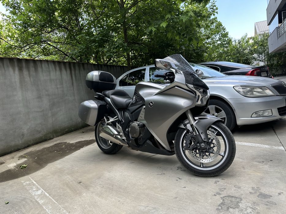 Honda VFR1200F  2011 ABS URGENT