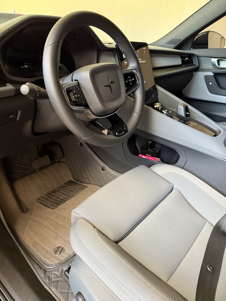Polestar 2 bez panarama