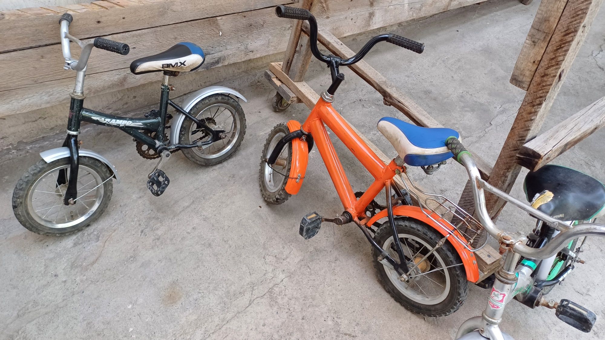 Bolalar uchun arzon velosipedlar sotiladi