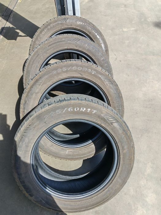 Anvelope Imperial SUV. 225/60 R17 MS