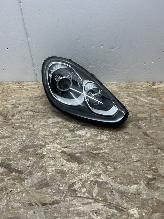 Far faruri Porsche Cayenne 7P facelift xenon adaptiv 2015-2018 dreapta