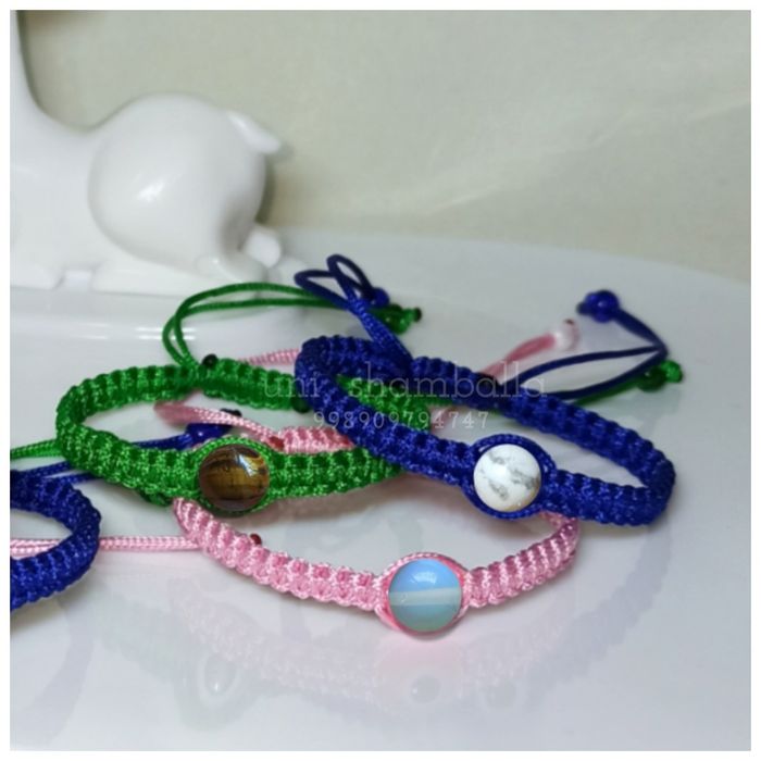 Оберег для ребенка с натуральным камнем.