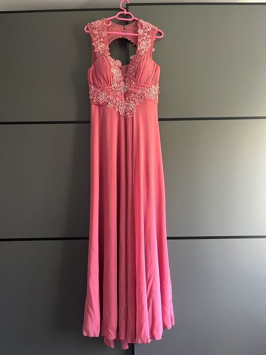 Rochie si pantofi de seara