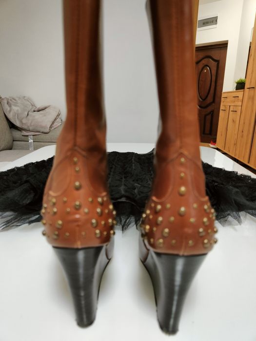 Уникални дамски ботуши